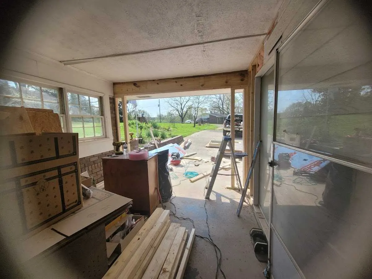 Air movers and dehumidifier for Drying & Dehumidification in Maryland City